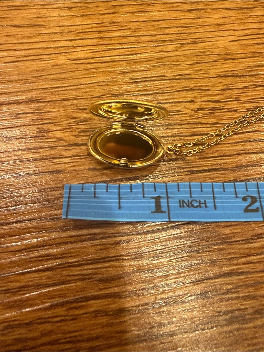 Plunder Gold Oval Filigree Locket Necklace - Picture 3 of 4